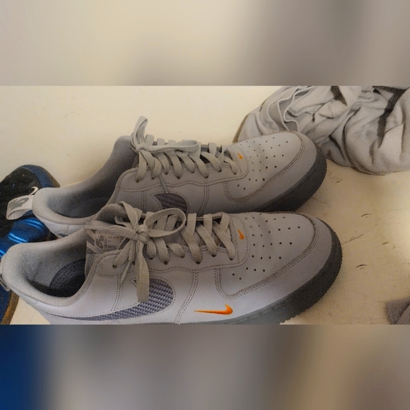 Gray Nike Air Force 1 - Picture 2 of 2